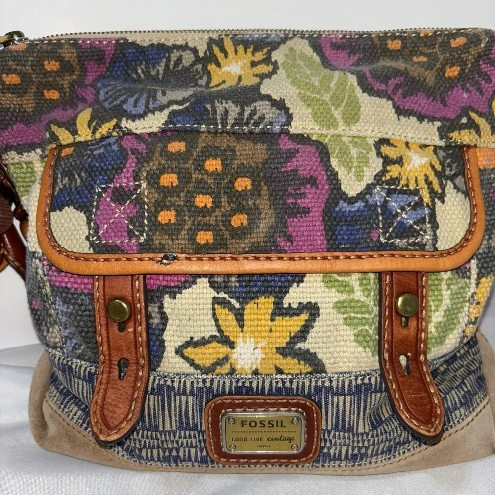 FOSSIL Vtg Boho Floral Canvas Suede Leather Crossbody Shoulder Bag - Picture 2 of 14
